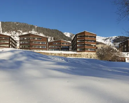 Reka-Feriendorf Blatten-Belalp Hotels in Naters