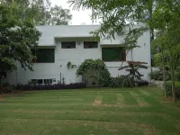 Purple Tree Villa Delhi Hotel a 