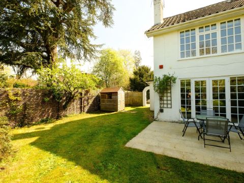 Riverwalk Apartment One