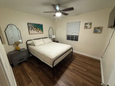 3-bedroom house in charming Pensacola with AC, WiFi. Close to PCC