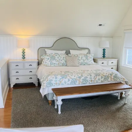 Perfect Newport Beach Getaway-Steps to Beach_Ocean Views_Very close to Downtown