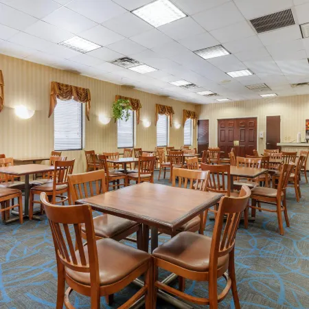 Suburban Studios Tysons Corner