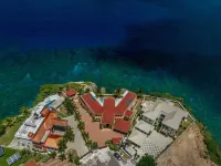 Breathtaking Oceanfront Luxe Villa in Tower Isle Jacuzzi Pool Fully Staffed Hotels in Tower Isle