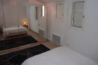 The sea without a car! 2 e-bikes for rent, sublime view, 40m2