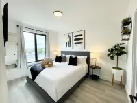 Luxe 1 BR KING Apt - near NYC, EWR, Prudential, NJPAC, American Dream, MetLife