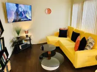 Modern, Clean and Homey APT by the Beach!