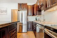 Elegant West Vancouver Suite