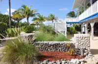 Beach Front Paradise Home.  Luxurious Funishings! Hotels in 