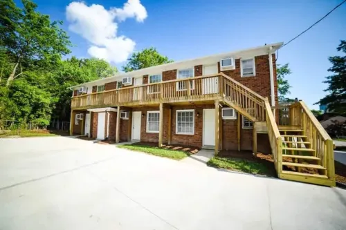 Beautiful Apartment in Historic Downtown Location