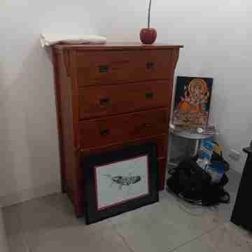 Safe secure home in a private court.  Close to airport n shopping centres city Others