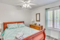 Reel Beach Therapy Pet Friendly QUIET Neighborhood Hotels in Brunswick County