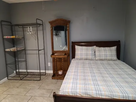 Private studio fully furnished