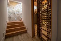 New Modern Home, Golf, Polo, Few Minutes From Catedral Ski Resort.