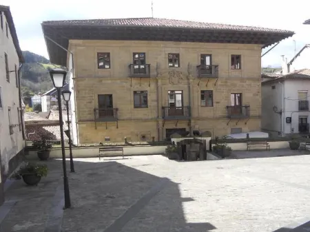 Room in Mutriku, downtown, between San Sebastián, Bilbao and Vitoria