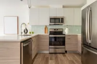 Luxury 2 Bedroom Furnished Apartment in Heart of Quincy