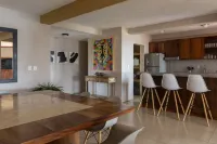 Indulgent, Romantic and Utterly Private—Relax in Affordable Luxury 3BR