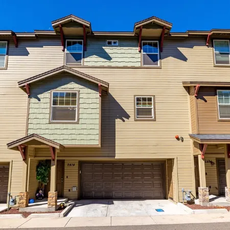 Luxurious AC Home Near Heart of Downtown, NAU, Snowbowl, Historic Route 66