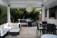 Tranquil Villa with Private Pool, BBQ area & Outdoor Jacuzzi!