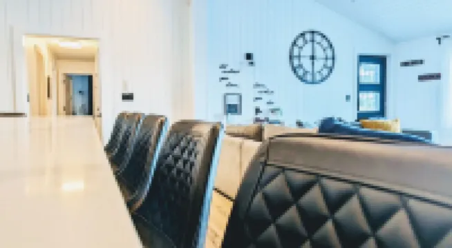 Newly Renovated Secluded Cottage