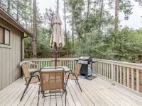 3BR+Loft, Pet-Friendly w/  Hot Tub + Arcade Hotéis em Pine