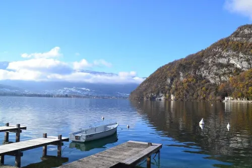 Les Pieds Dans L'eau - Talloires, Lac D'annecy Hotels in Talloires
