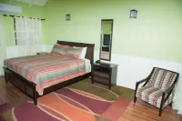 Jean's (1or 2 B/R)Condo, Sapphire Estate , Laborie, St.Lucia. Comfort In Style.  호텔