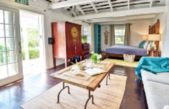 1BR Hillside Cottage on Peaceful Private Estate 戈韋諾港酒店