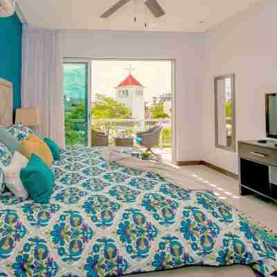 Huge Luxury Penthouse in the Heart of Playa - Oasis Chloe Rooms