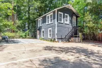 2-bedroom, 1-bathroom apartment