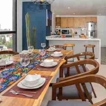 Serenity Condesa 3 Bedroom Condo w/AC, Castle & sunset view with AC 10 guests Others