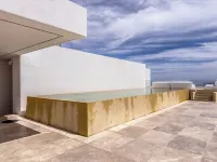 Viceroy Ocean View Apartment with hotel services