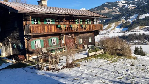 Authentisches Kleines Bauernhaus in Herrlicher Lage 조크버그 호텔