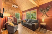 C-Howder Chalet Dog Heaven! Huge Fenced Yard