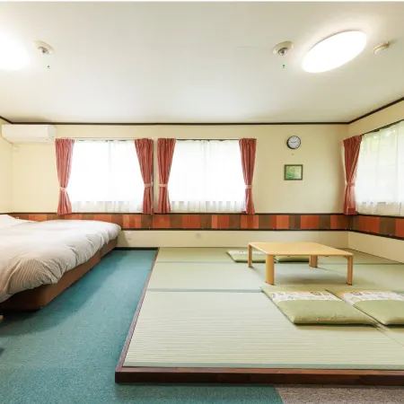 Kids Pension Maple