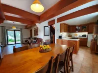 Cozy house in quiet village with generous outdoor space near Pombal