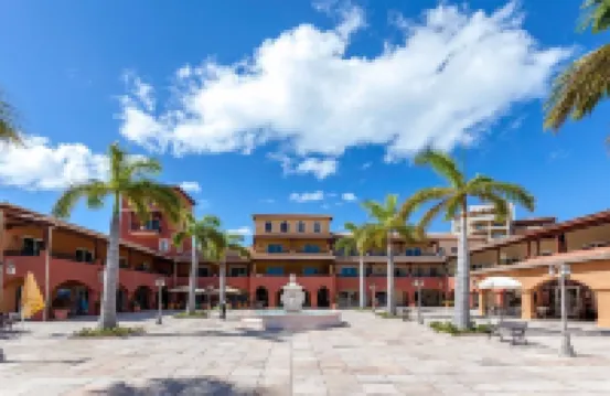 Porto Cupecoy : Spacious 2 BRS condo on Porto Cupecoy Marina