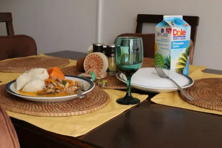 Cozy Romantic Bungalow  — 3 min walk to the beach, in front of the golf course!