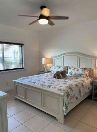 Island Vibe #1 3 bedroom condo near the beach