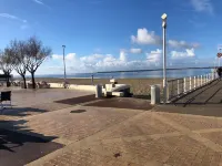ARCACHON LE MOULLEAU APARTMENT RENOVATES TERRACE AND PARKING FOR 6 PEOPLE