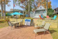Discover Lakeside Bliss at Jackson Lake! - parking