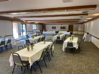 Spring Valley Inn Hotels in Mazomanie