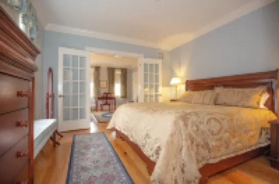 Compass Rose Inn Hotels in Newburyport