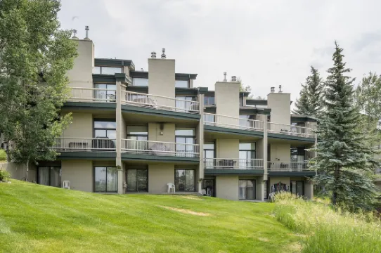 Promontory 6 3 Bedroom Townhouse by RedAwning