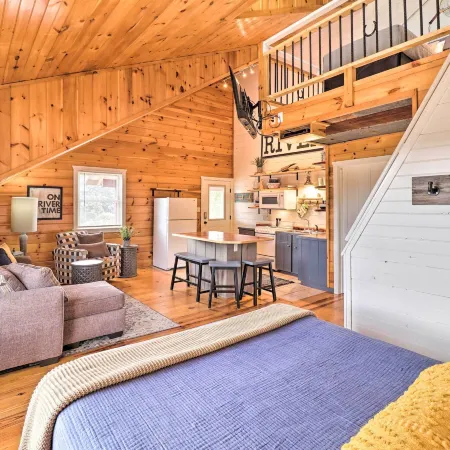 Updated Mtn View Studio w/ Loft - Near River!