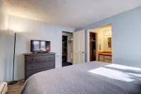 Excellent Views from This Mountain Side Condo - PG107 by Redawning