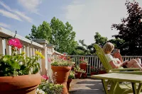 Yankee Peddler Inn
