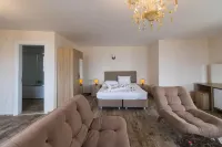Deniz Otel Hotels in Sığacık Mahallesi