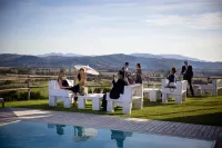 Wine Resort Conti di San Bonifacio - Pools