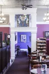 Hearthstone Elegant Lodge by the River - Homestays
