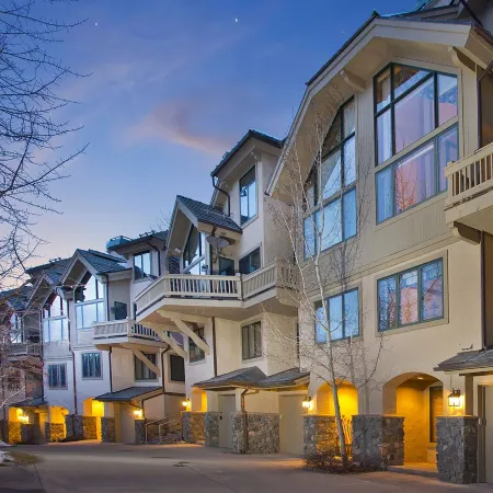 Ski in Ski Out Townhome in Rocky Mountain Access to Elkhorn Chairlift by Redawning